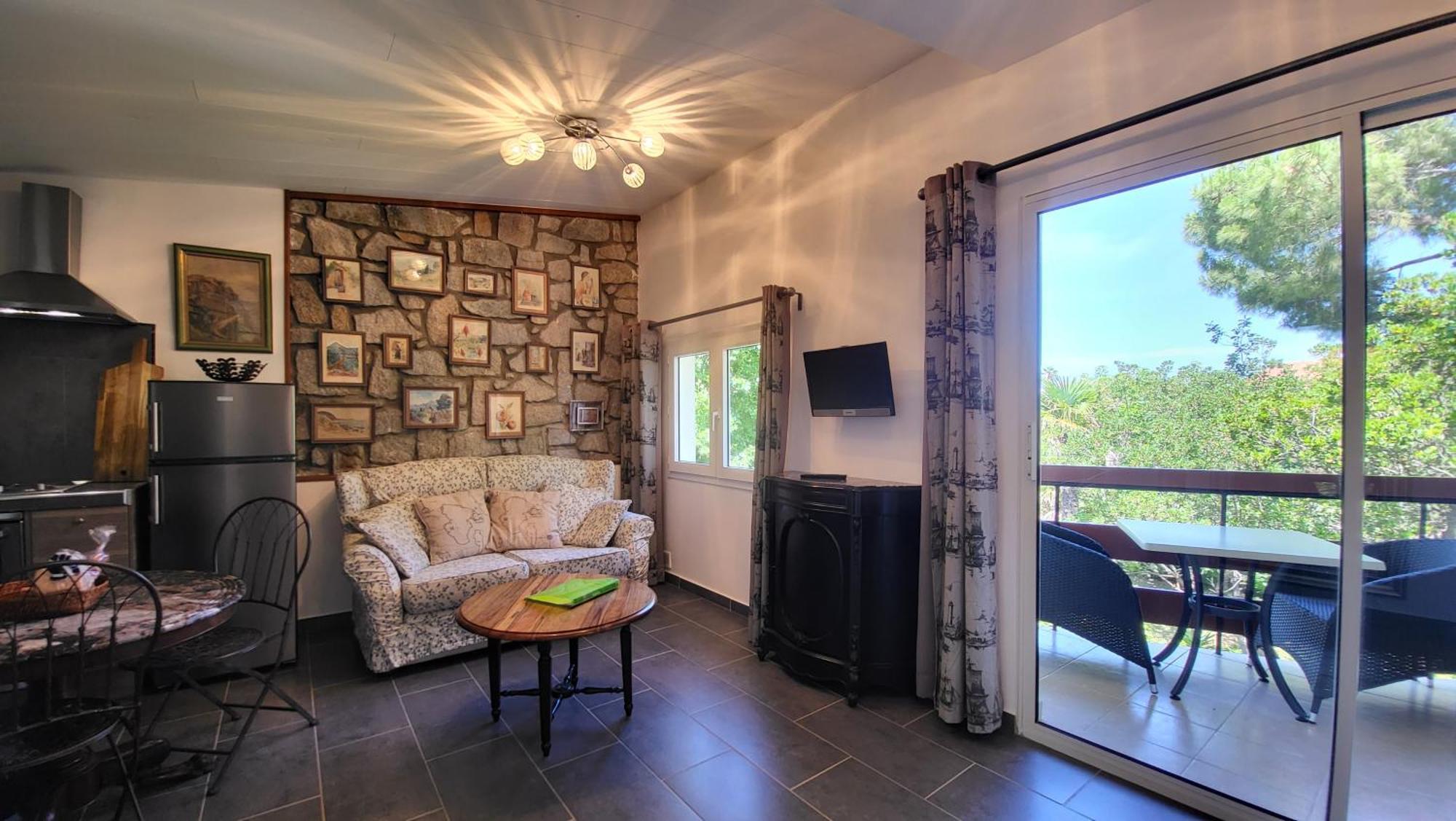 קאלבי Residence Di A Serra מראה חיצוני תמונה